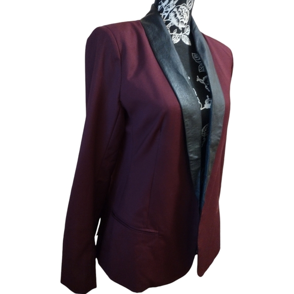 BB Dakota Tuxedo Style Blazer Open Front - Picture 3 of 8